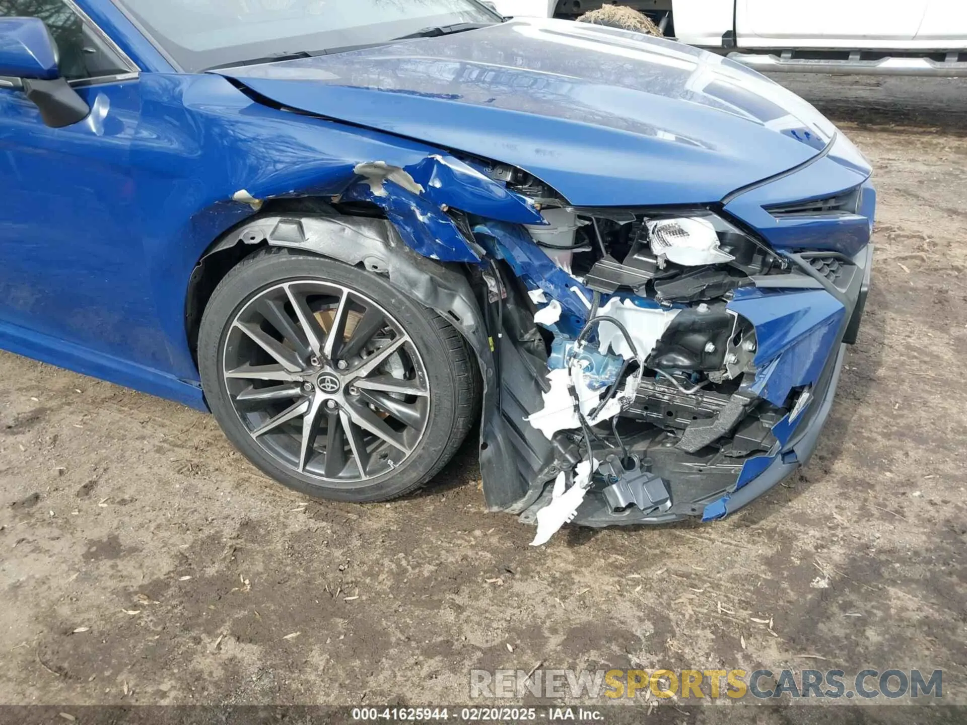 6 Photograph of a damaged car 4T1G11AK5PU094439 TOYOTA CAMRY 2023