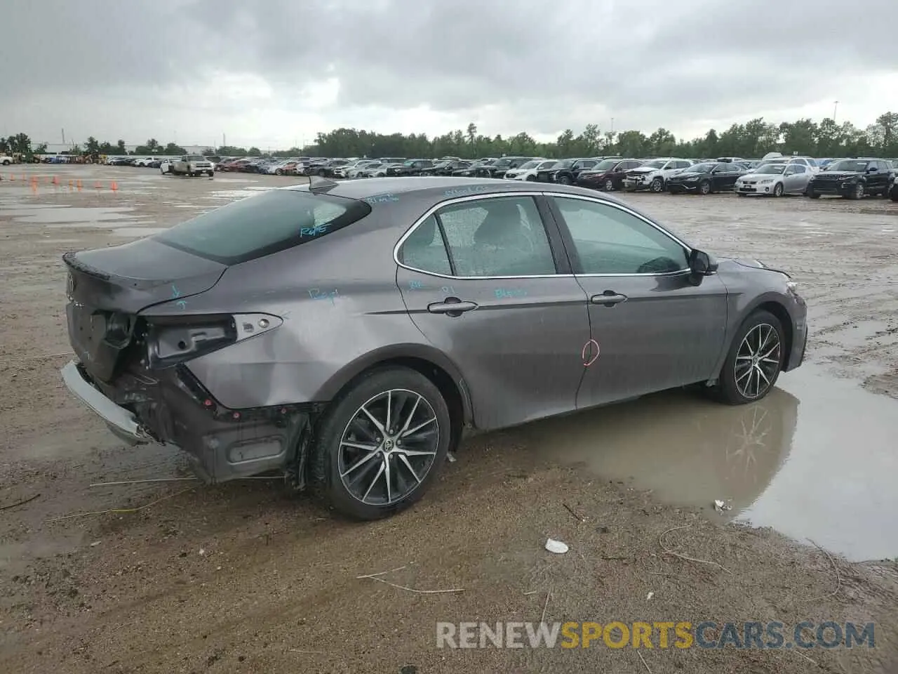3 Photograph of a damaged car 4T1G11AK5PU762398 TOYOTA CAMRY 2023