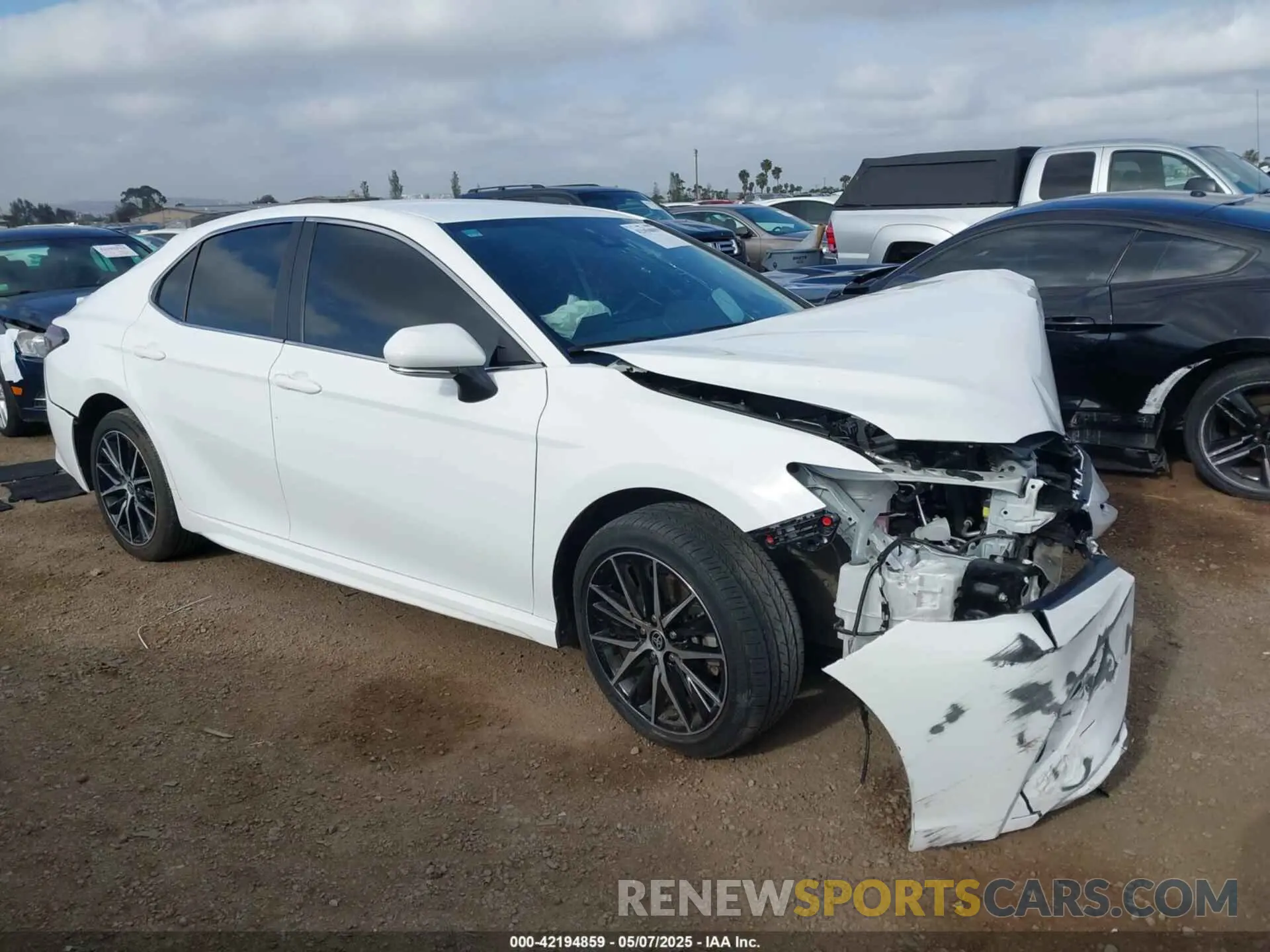 1 Photograph of a damaged car 4T1G11AK5PU764698 TOYOTA CAMRY 2023