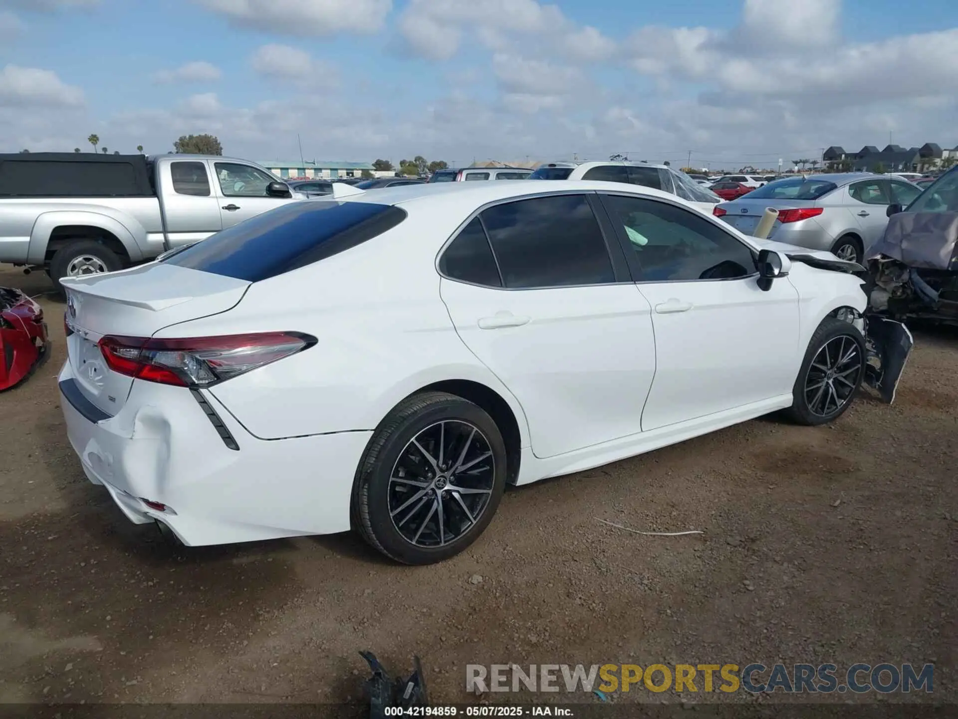 4 Photograph of a damaged car 4T1G11AK5PU764698 TOYOTA CAMRY 2023