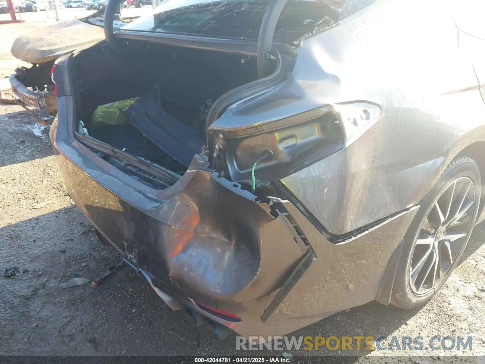 18 Photograph of a damaged car 4T1G11AK5PU775104 TOYOTA CAMRY 2023