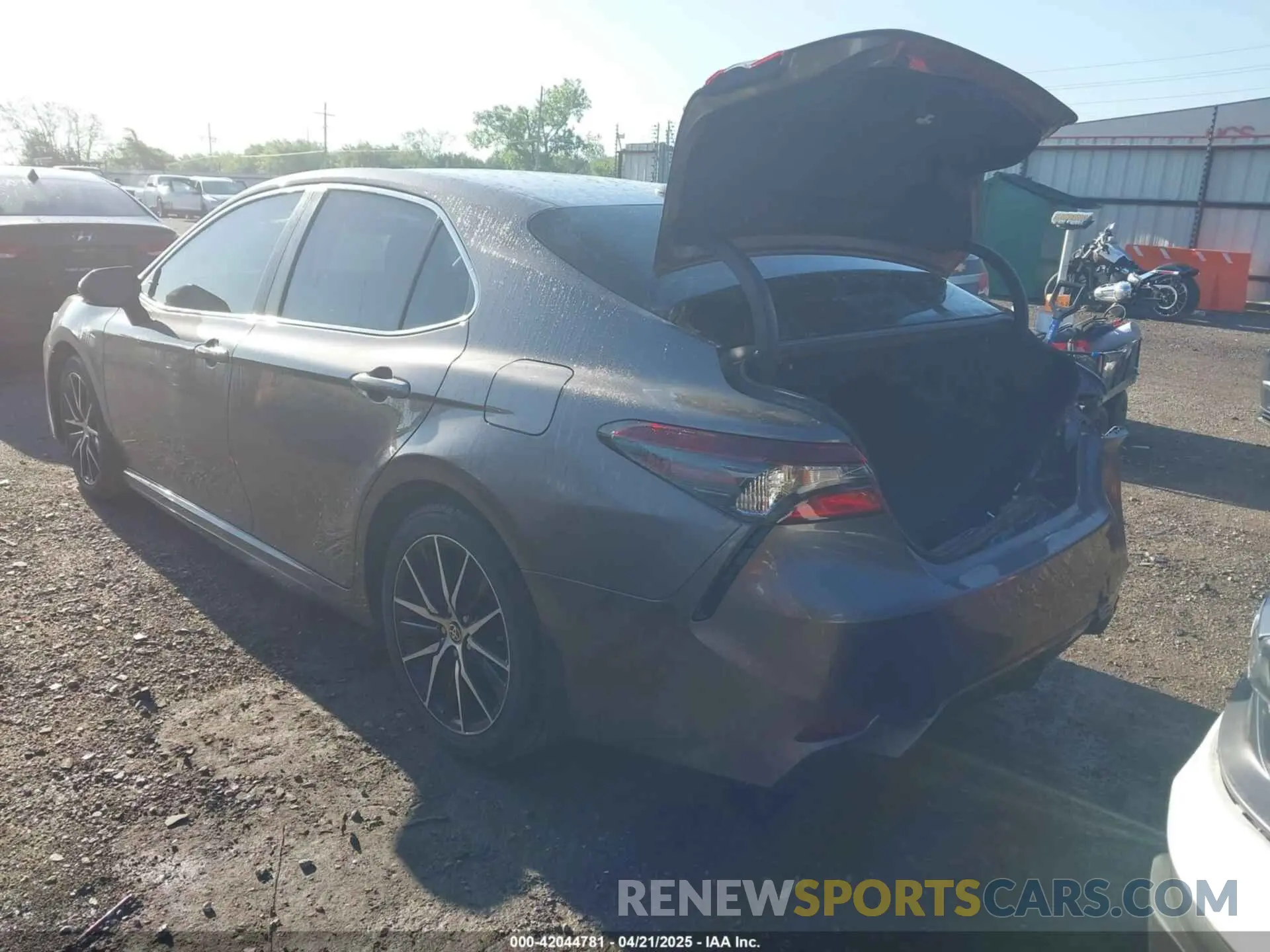 3 Photograph of a damaged car 4T1G11AK5PU775104 TOYOTA CAMRY 2023