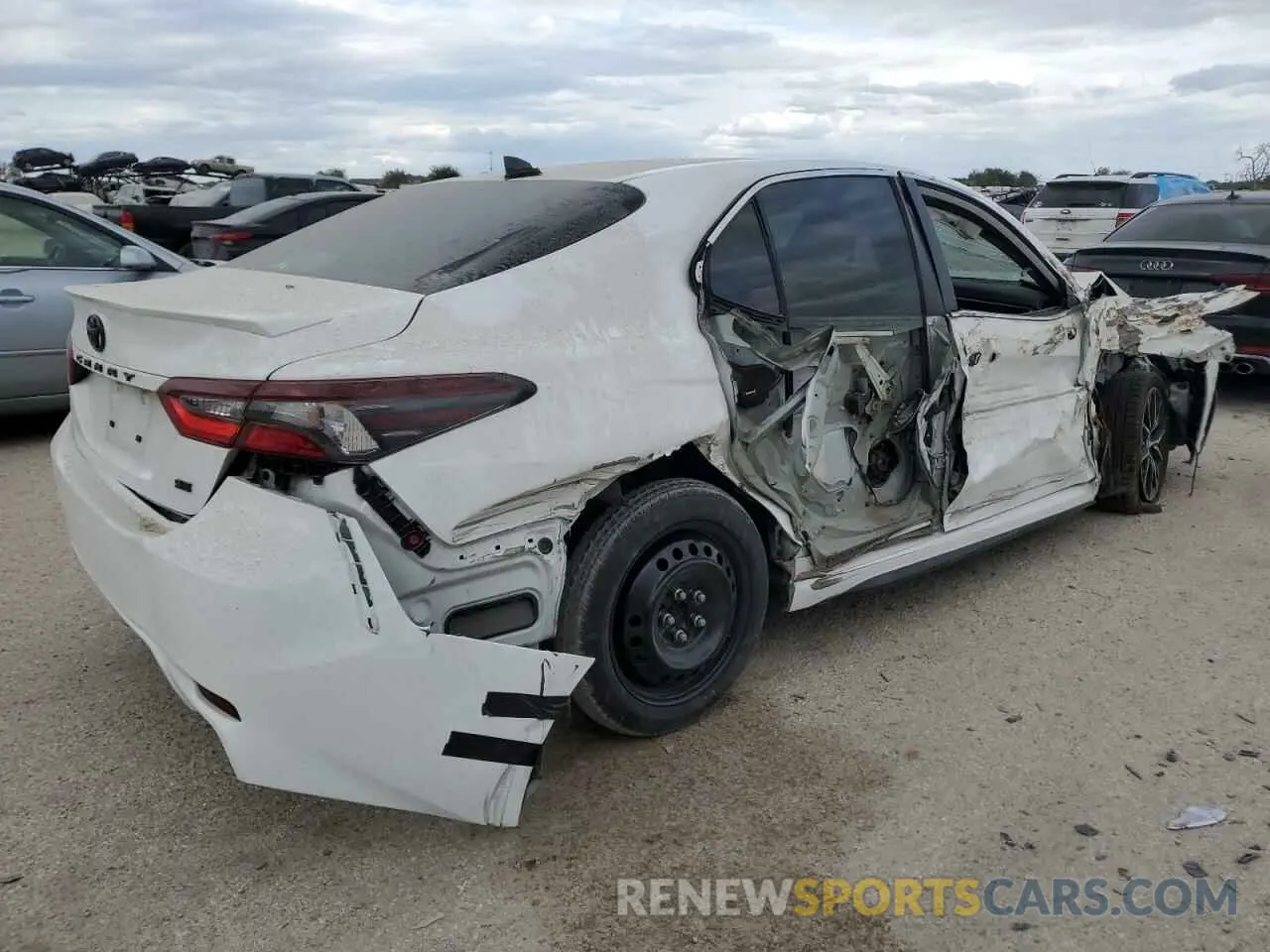 3 Photograph of a damaged car 4T1G11AK5PU789648 TOYOTA CAMRY 2023
