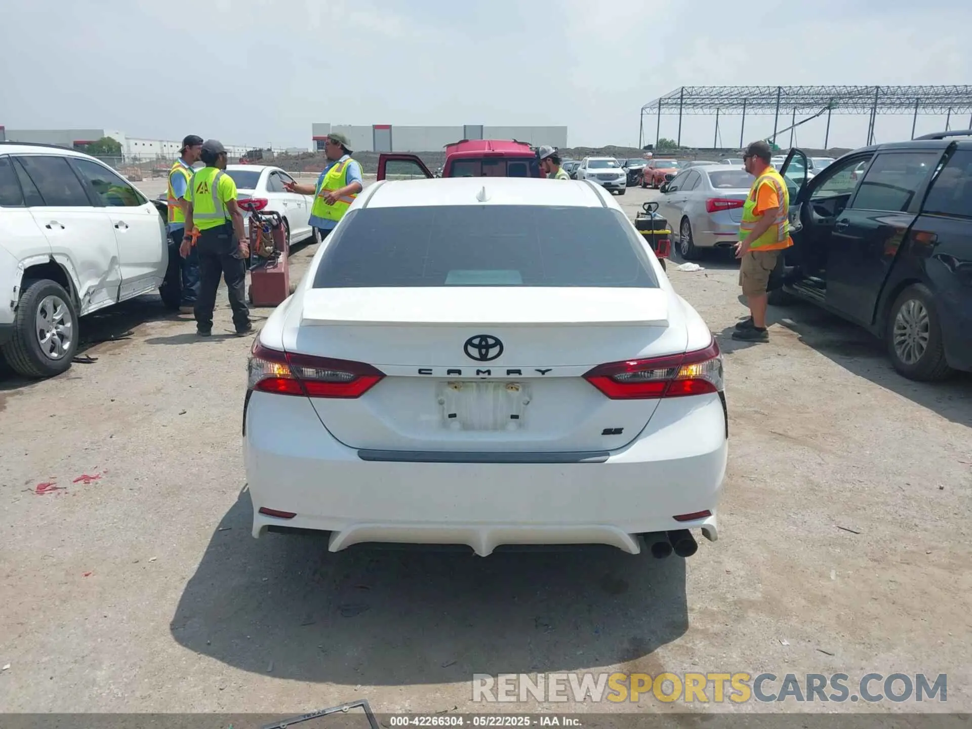 16 Photograph of a damaged car 4T1G11AK5PU820722 TOYOTA CAMRY 2023