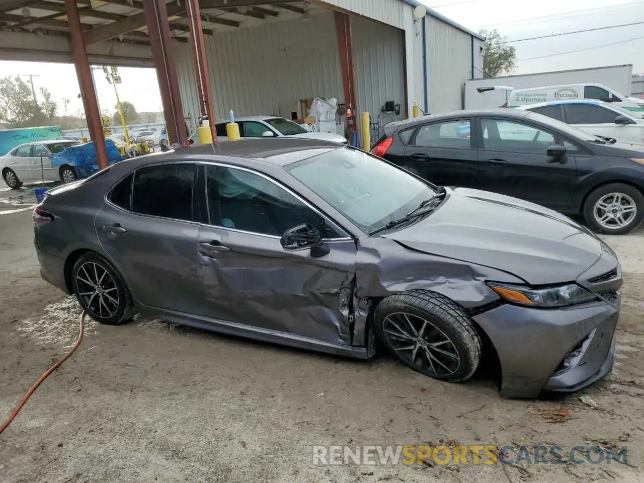 4 Photograph of a damaged car 4T1G11AK5PU821806 TOYOTA CAMRY 2023