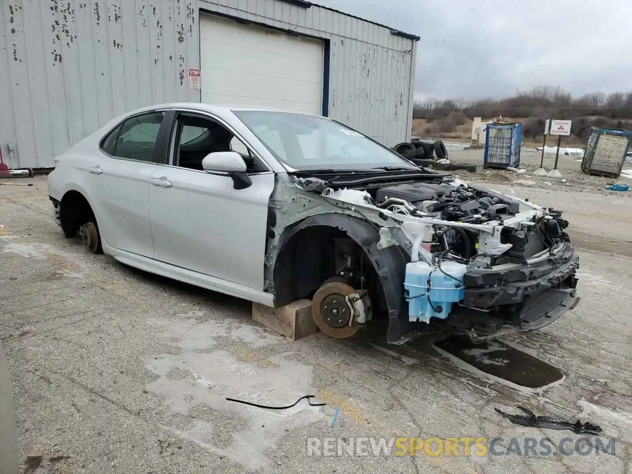 4 Photograph of a damaged car 4T1G11AK6PU098449 TOYOTA CAMRY 2023