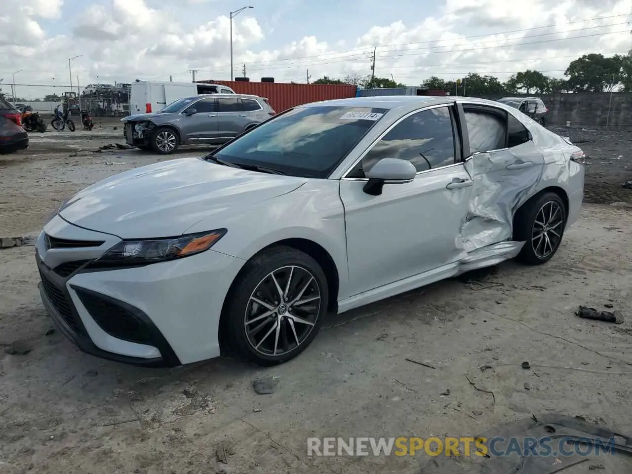 1 Photograph of a damaged car 4T1G11AK6PU123303 TOYOTA CAMRY 2023