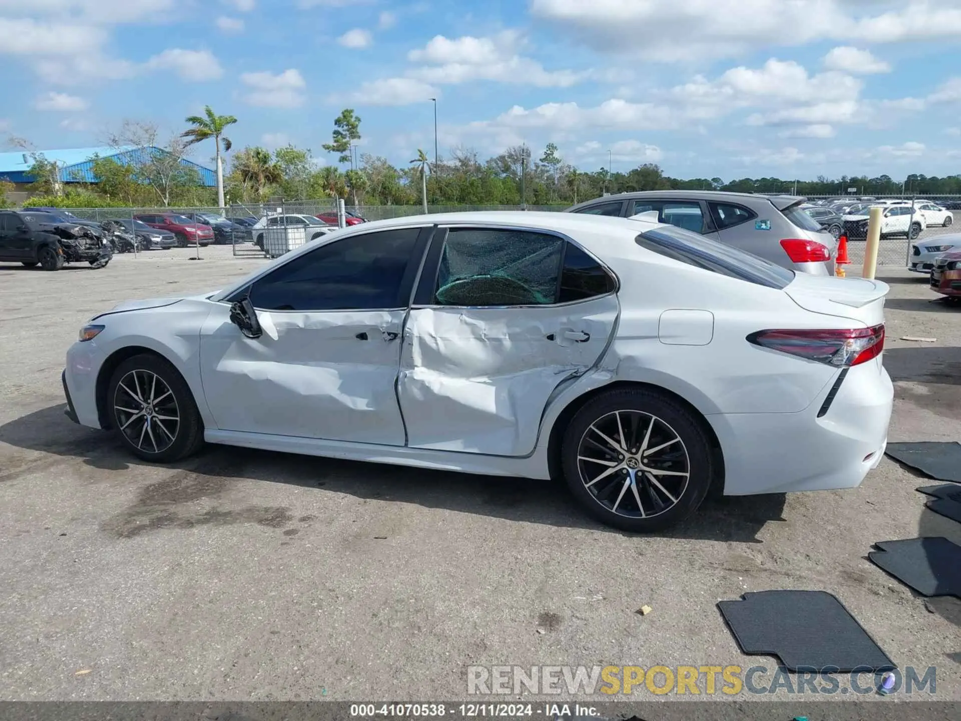 14 Photograph of a damaged car 4T1G11AK6PU123818 TOYOTA CAMRY 2023