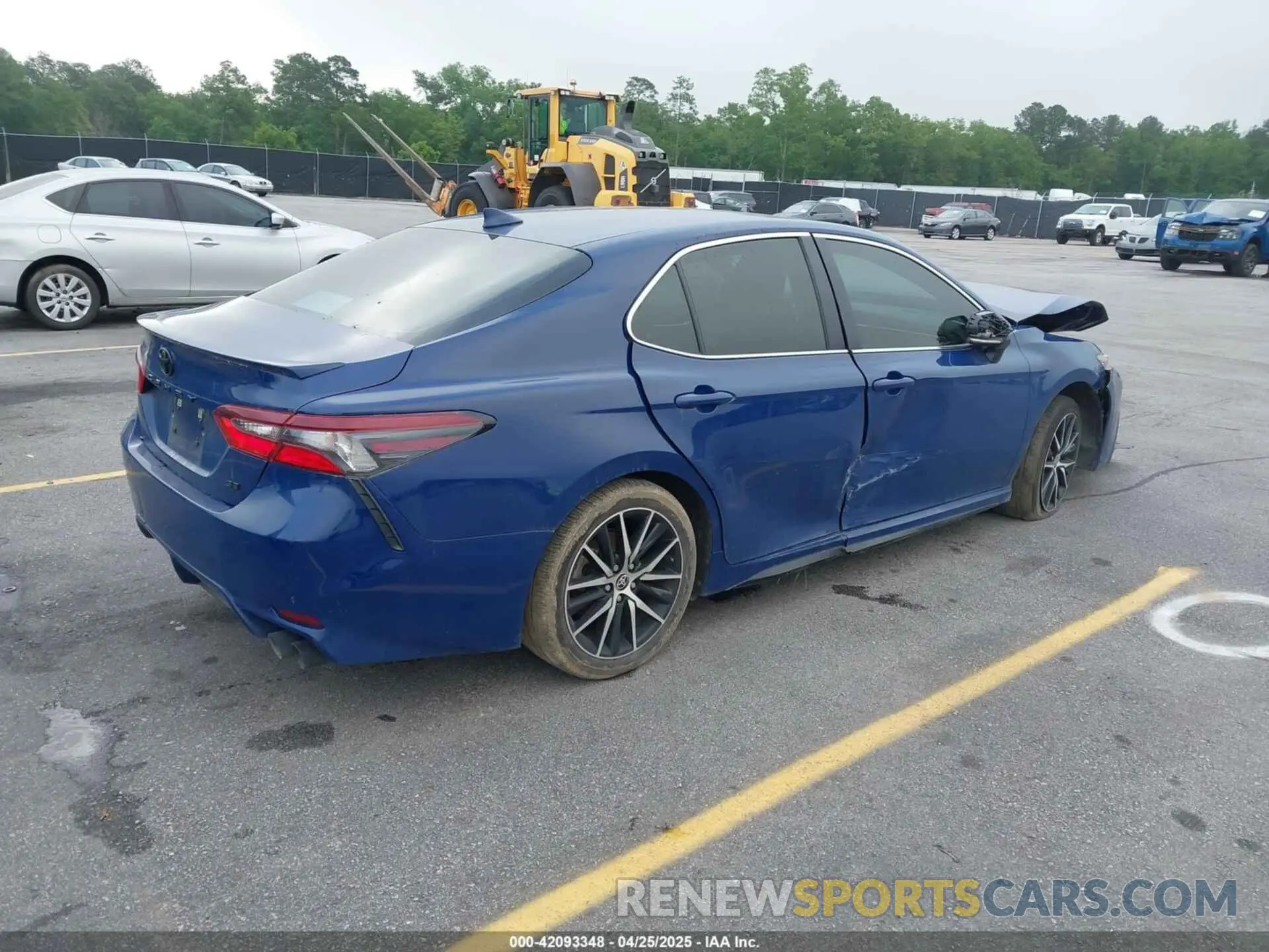 4 Photograph of a damaged car 4T1G11AK6PU139923 TOYOTA CAMRY 2023