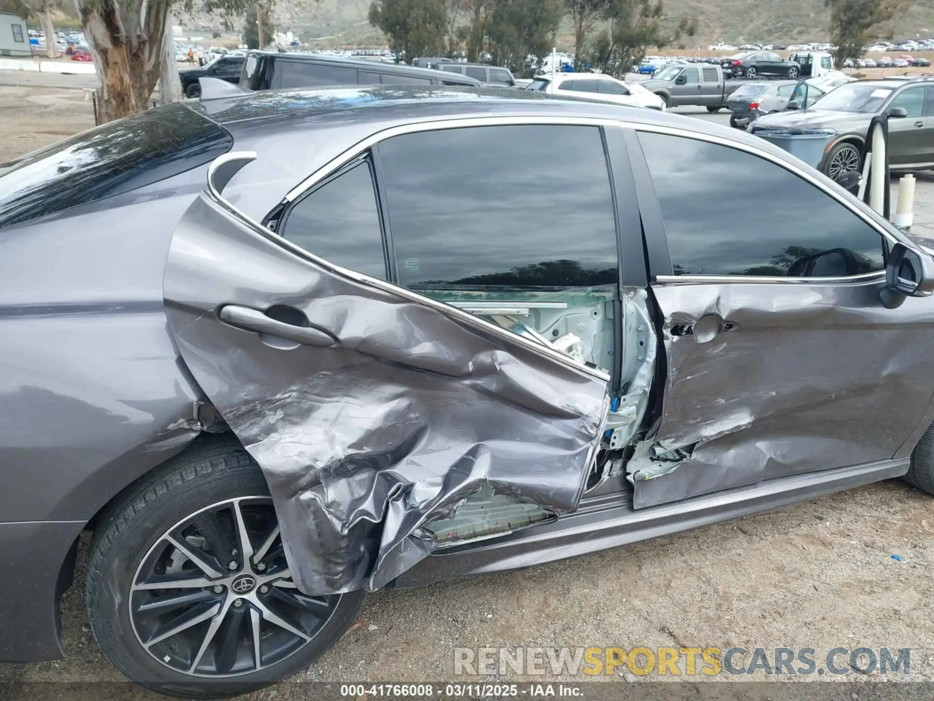 6 Photograph of a damaged car 4T1G11AK6PU761681 TOYOTA CAMRY 2023