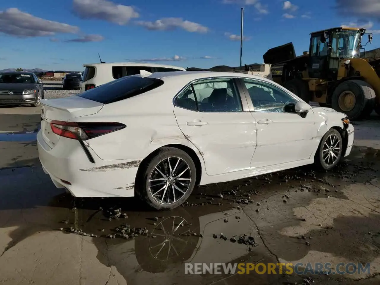 3 Photograph of a damaged car 4T1G11AK6PU769909 TOYOTA CAMRY 2023
