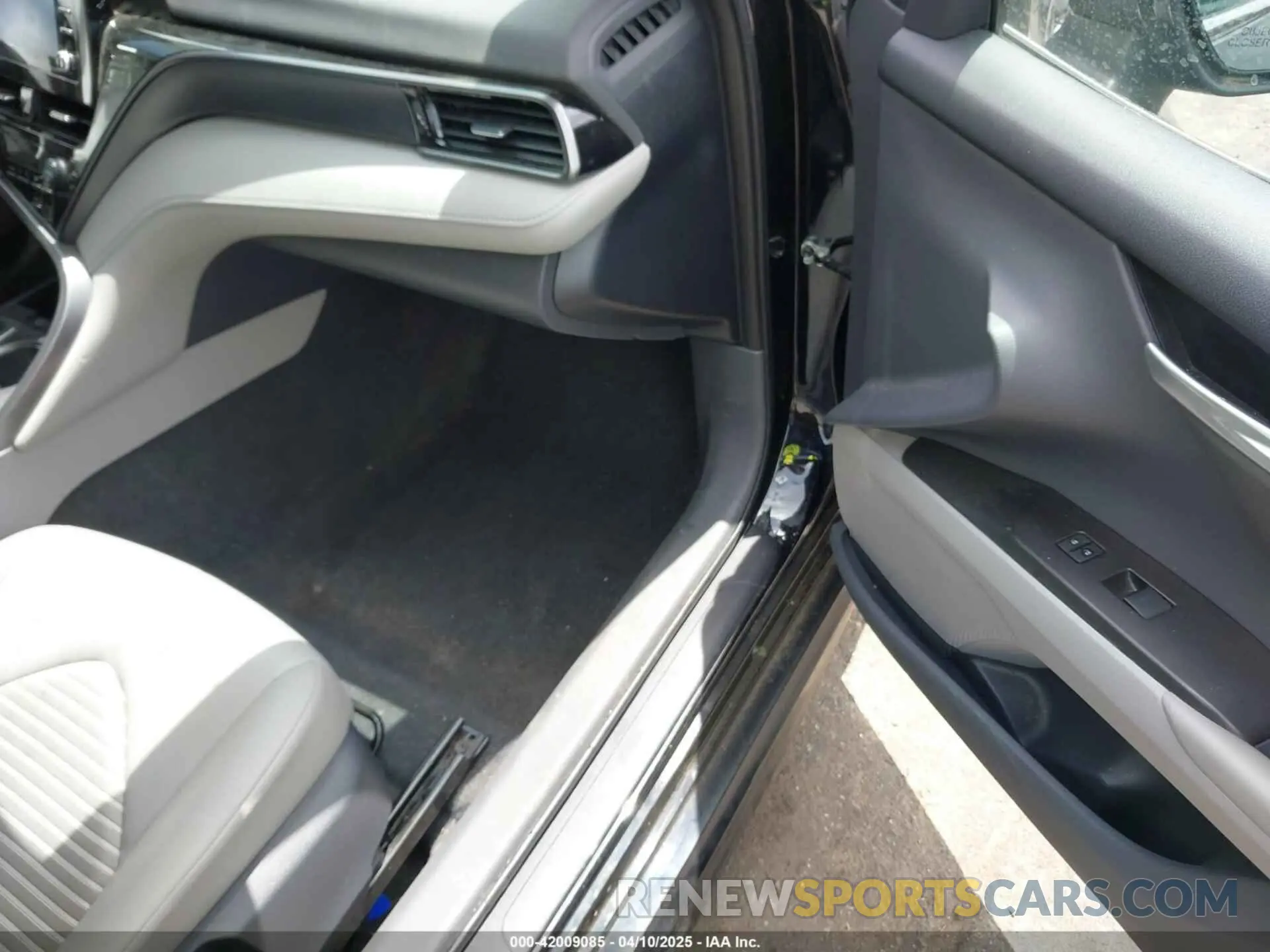 5 Photograph of a damaged car 4T1G11AK6PU829509 TOYOTA CAMRY 2023