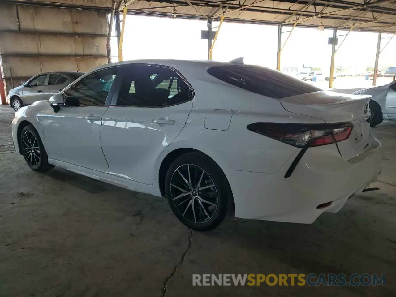 2 Photograph of a damaged car 4T1G11AK6PU832023 TOYOTA CAMRY 2023
