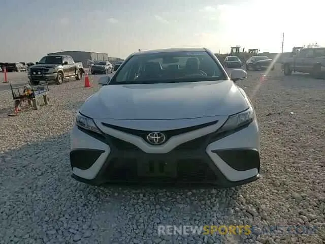 10 Photograph of a damaged car 4T1G11AK7PU088545 TOYOTA CAMRY 2023