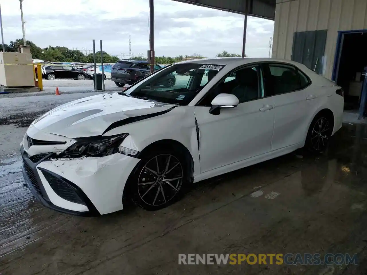 1 Photograph of a damaged car 4T1G11AK7PU123309 TOYOTA CAMRY 2023