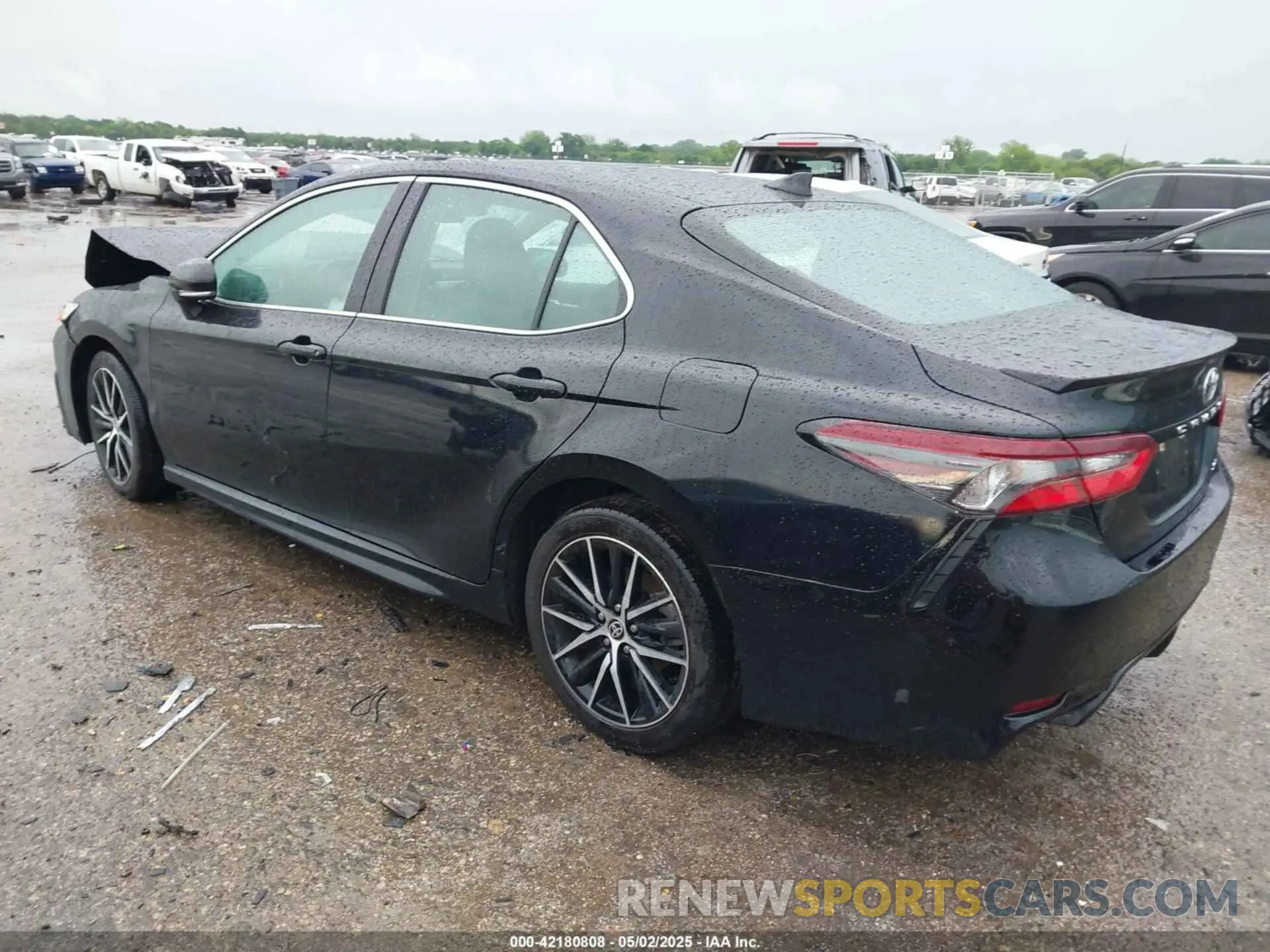 3 Photograph of a damaged car 4T1G11AK7PU736918 TOYOTA CAMRY 2023