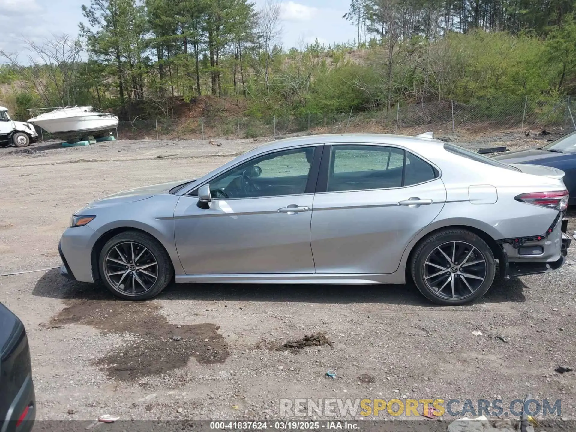 14 Photograph of a damaged car 4T1G11AK7PU762290 TOYOTA CAMRY 2023