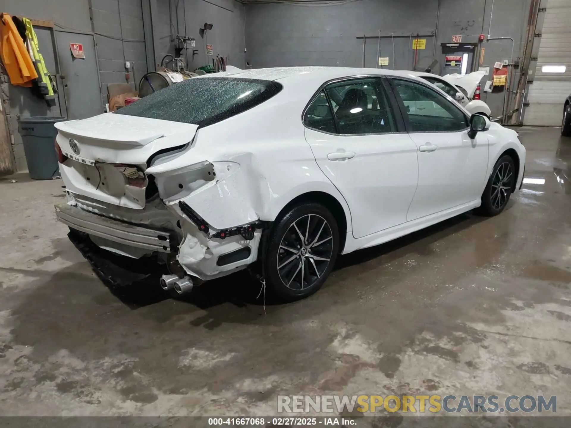 4 Photograph of a damaged car 4T1G11AK7PU768185 TOYOTA CAMRY 2023