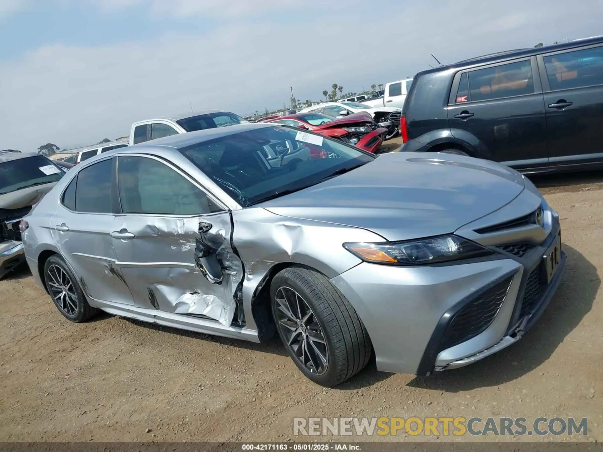 6 Photograph of a damaged car 4T1G11AK7PU782166 TOYOTA CAMRY 2023