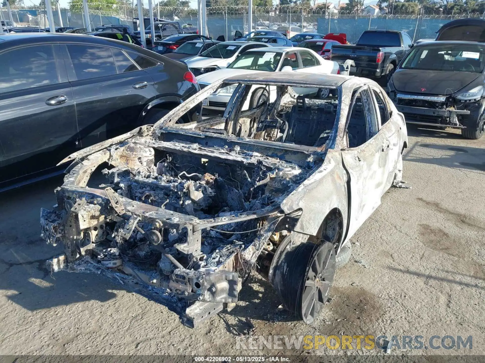 6 Photograph of a damaged car 4T1G11AK7PU826487 TOYOTA CAMRY 2023