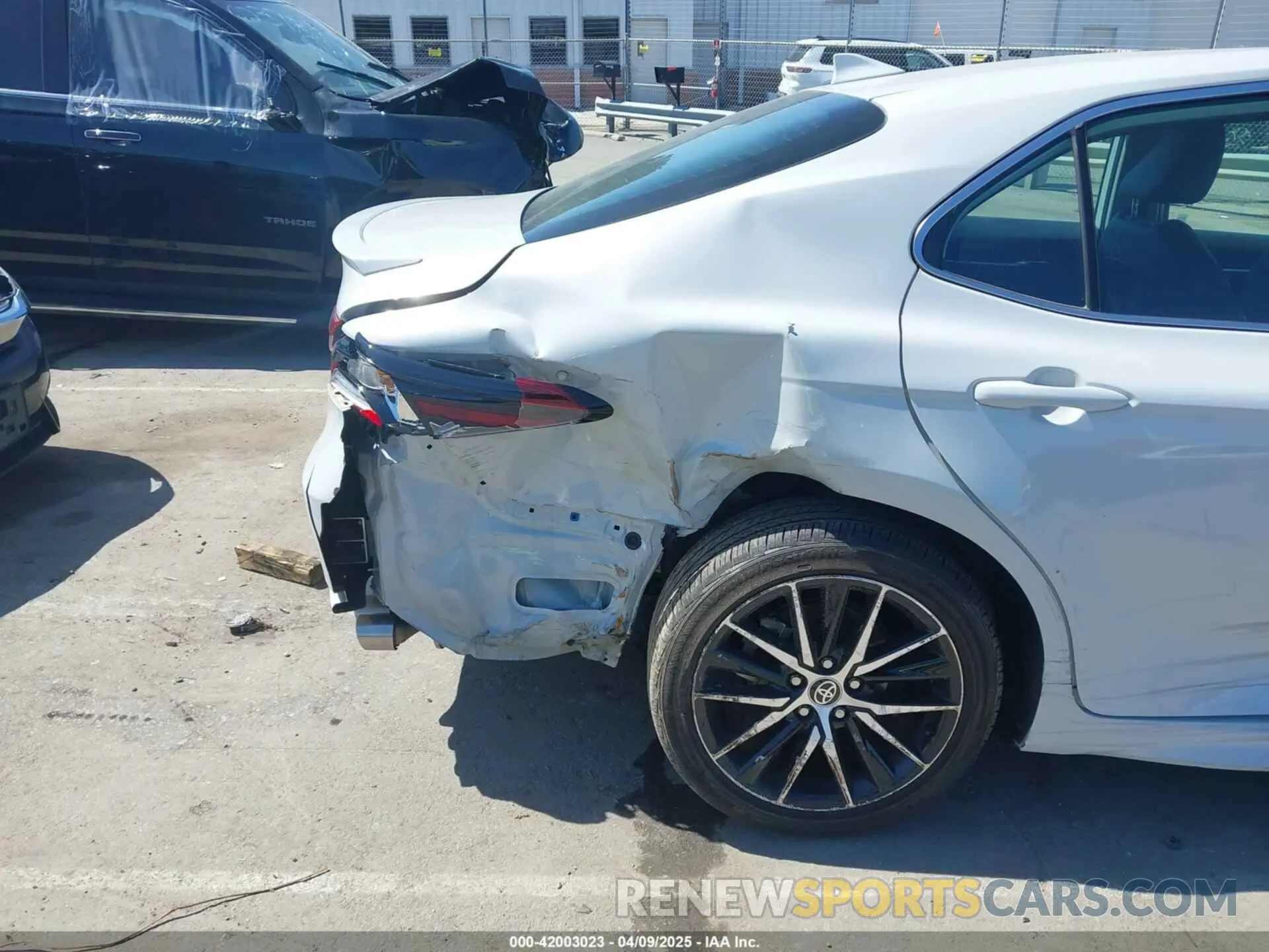18 Photograph of a damaged car 4T1G11AK8PU108947 TOYOTA CAMRY 2023