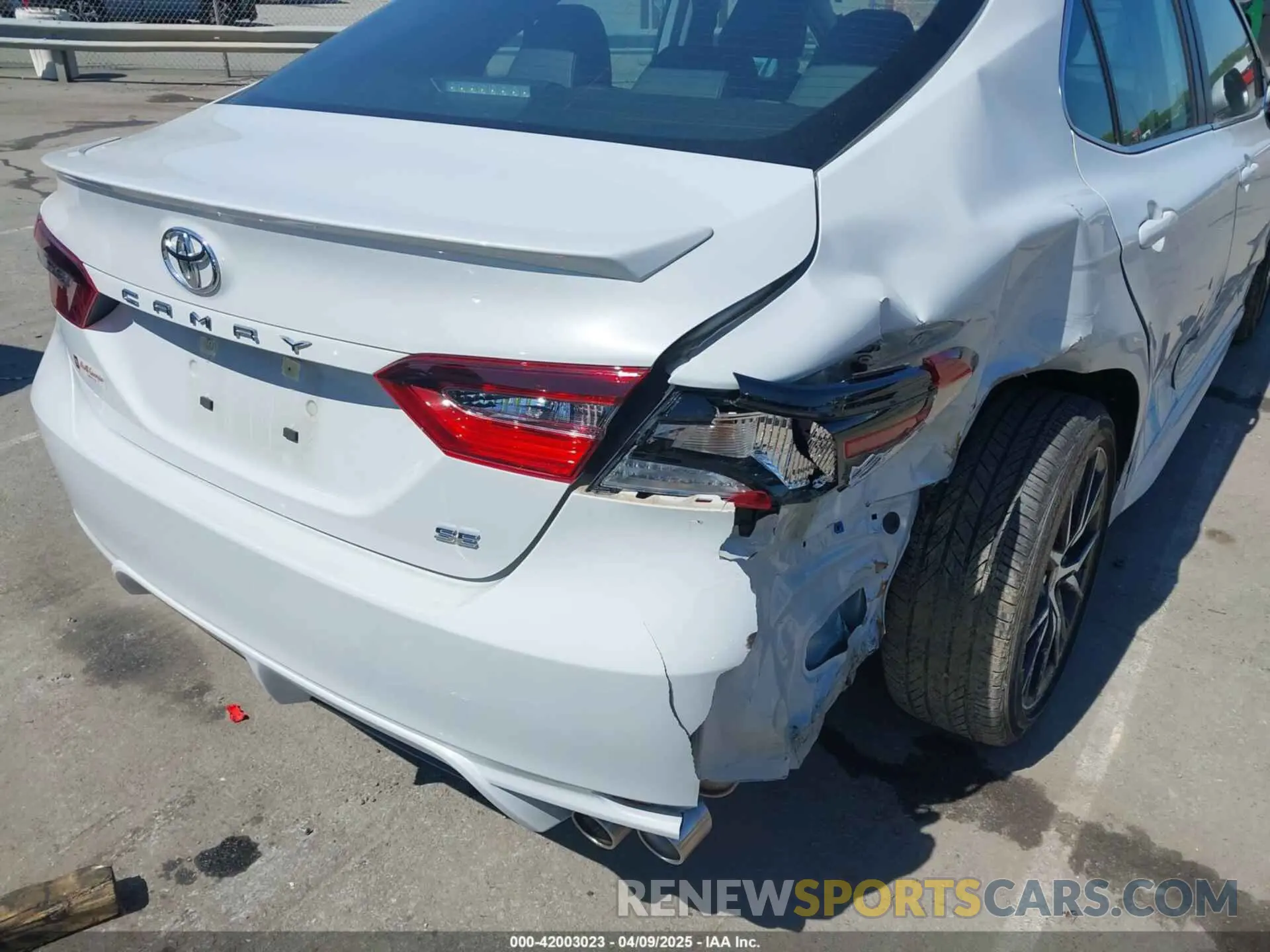 19 Photograph of a damaged car 4T1G11AK8PU108947 TOYOTA CAMRY 2023