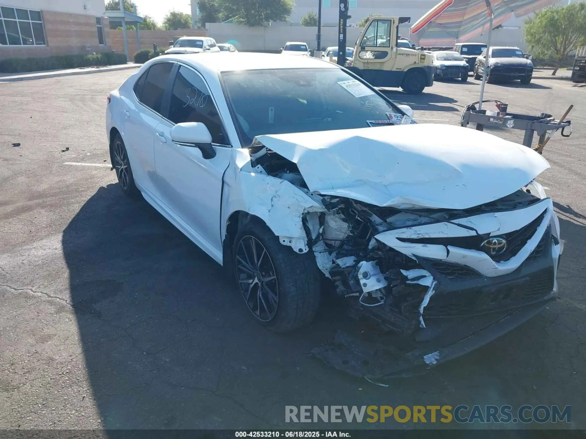 1 Photograph of a damaged car 4T1G11AK8PU763237 TOYOTA CAMRY 2023