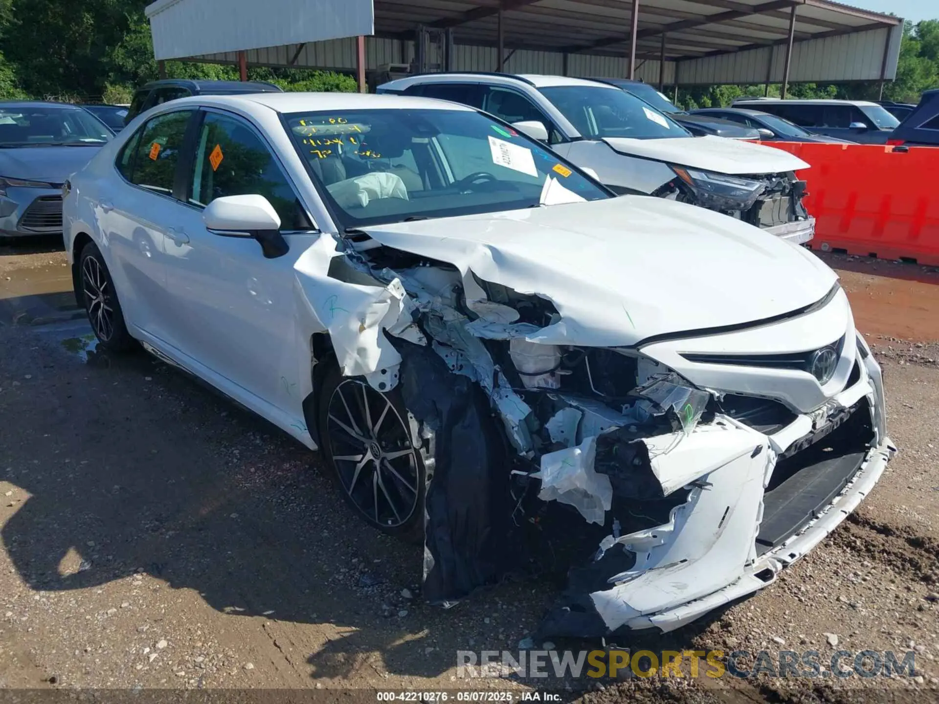 1 Photograph of a damaged car 4T1G11AK8PU794813 TOYOTA CAMRY 2023