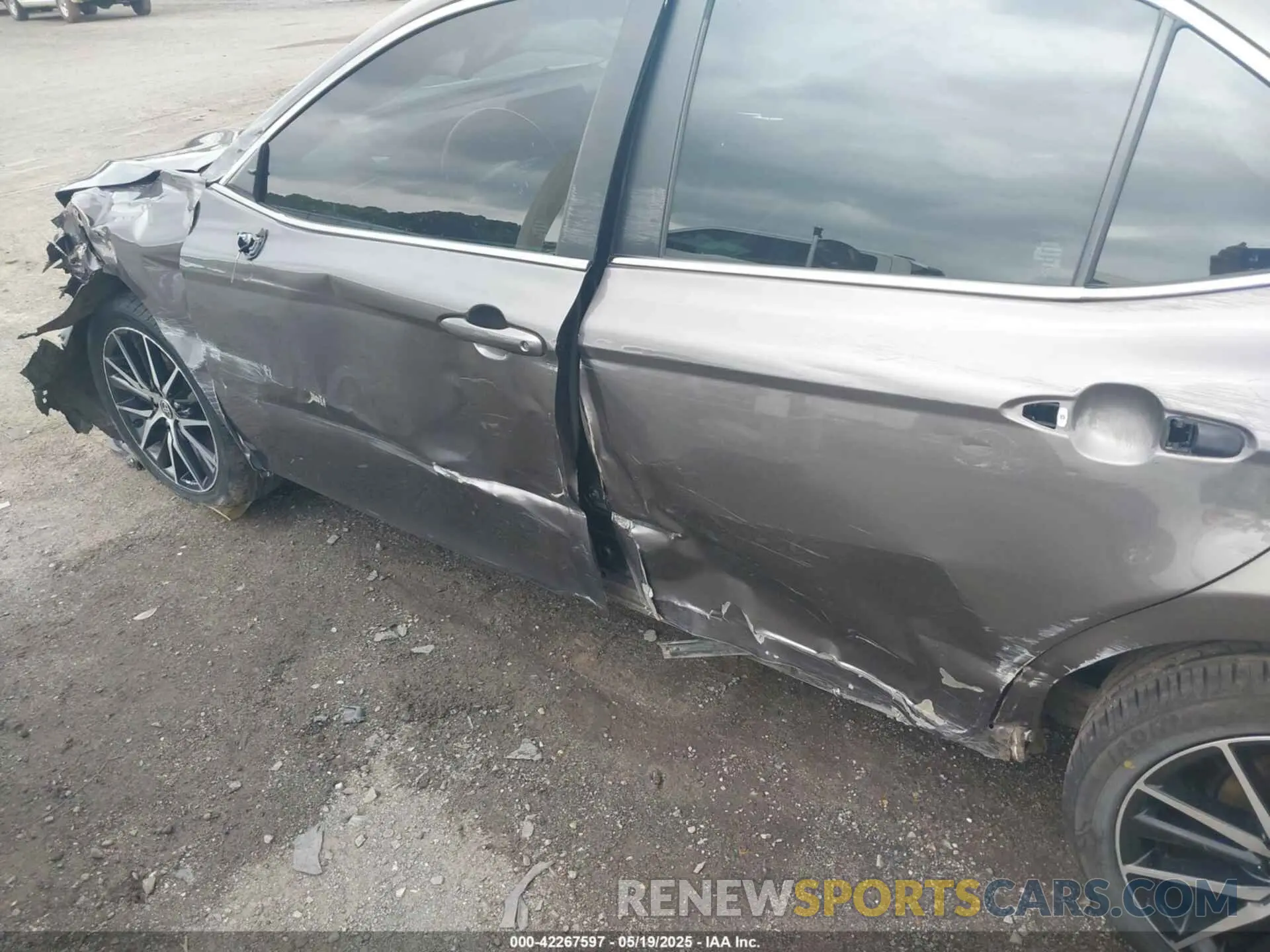 18 Photograph of a damaged car 4T1G11AK8PU798523 TOYOTA CAMRY 2023