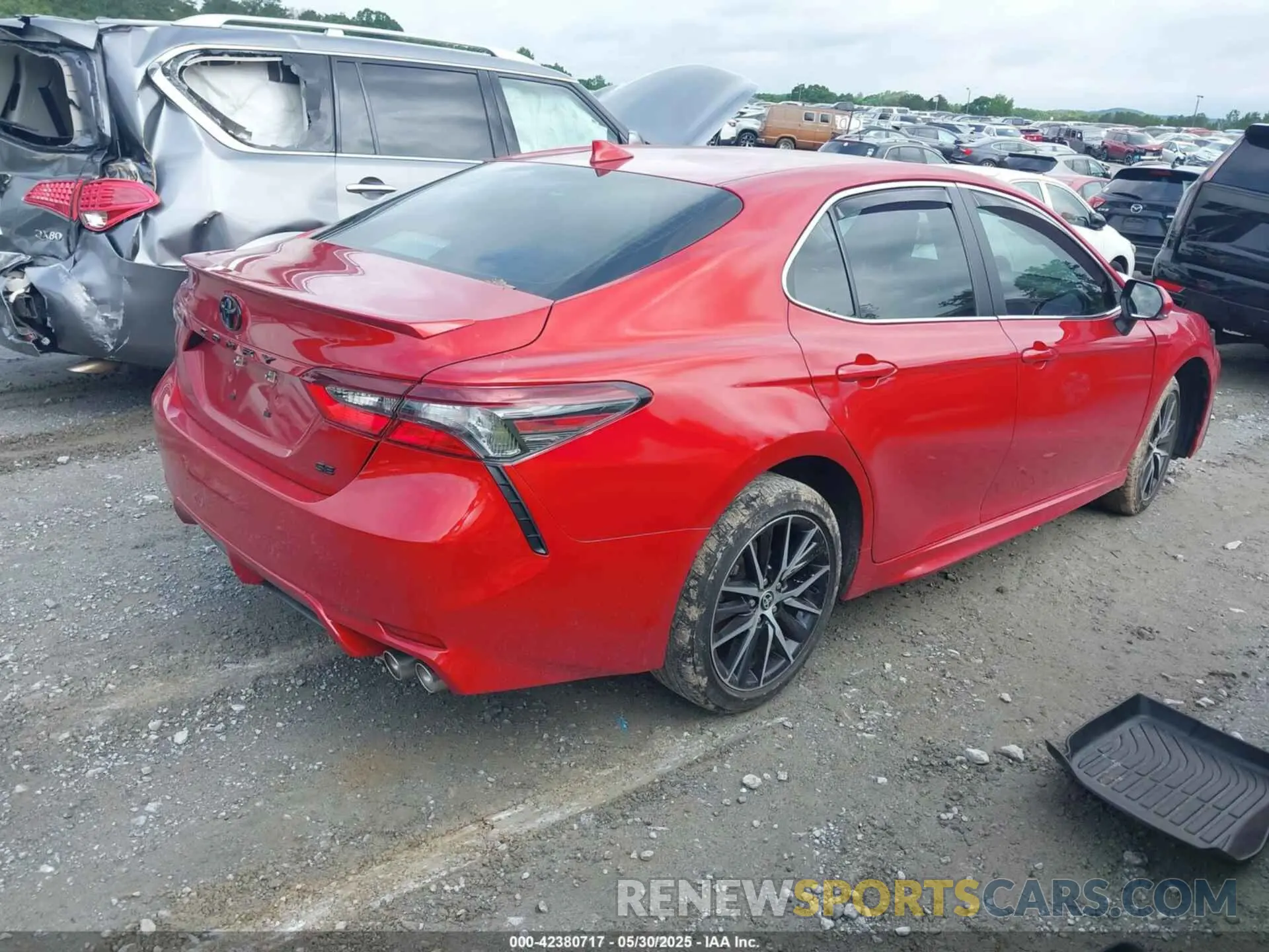 4 Photograph of a damaged car 4T1G11AK9PU099742 TOYOTA CAMRY 2023