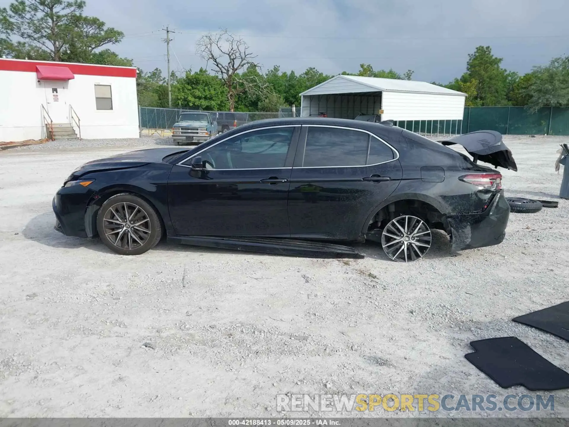 15 Photograph of a damaged car 4T1G11AK9PU796795 TOYOTA CAMRY 2023