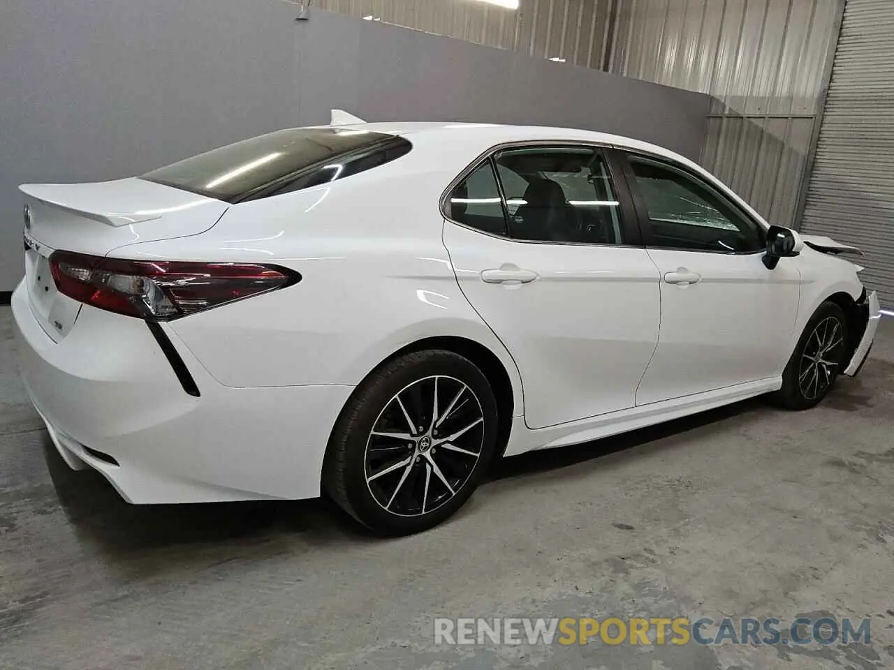 3 Photograph of a damaged car 4T1G11AKXPU750103 TOYOTA CAMRY 2023
