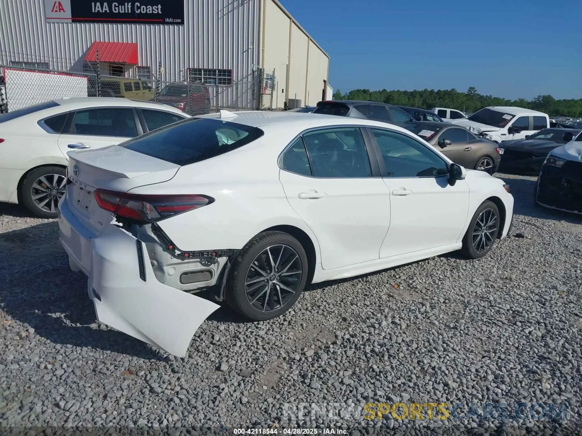 4 Photograph of a damaged car 4T1G11AKXPU768990 TOYOTA CAMRY 2023