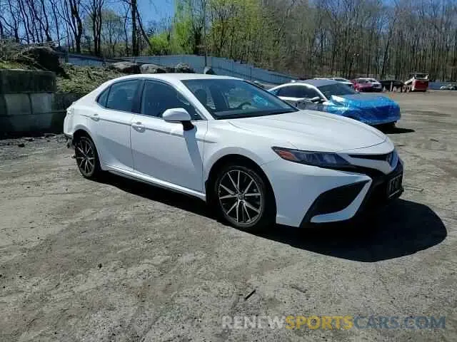 11 Photograph of a damaged car 4T1G11AKXPU815080 TOYOTA CAMRY 2023