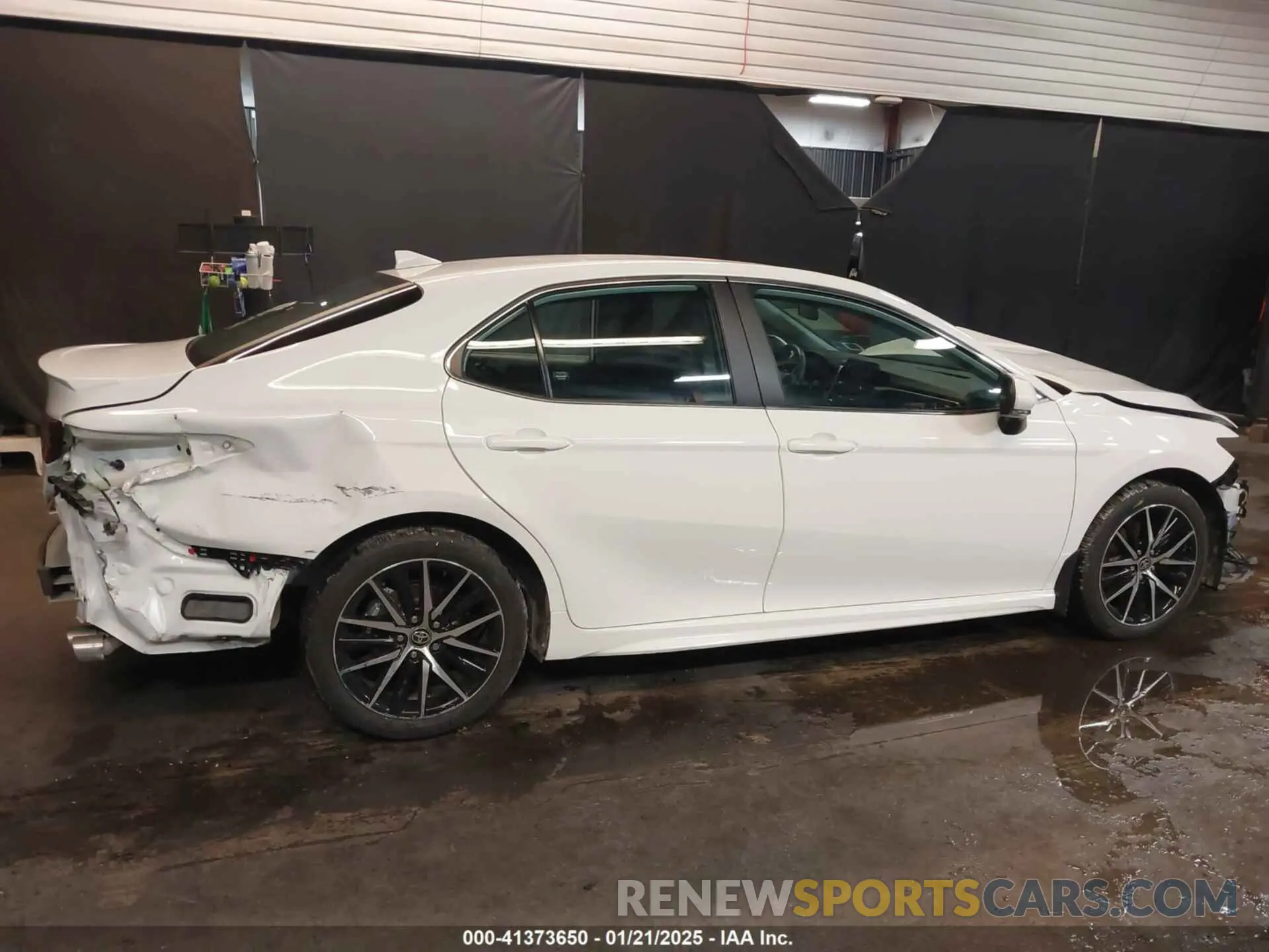 14 Photograph of a damaged car 4T1G11BK0PU106236 TOYOTA CAMRY 2023
