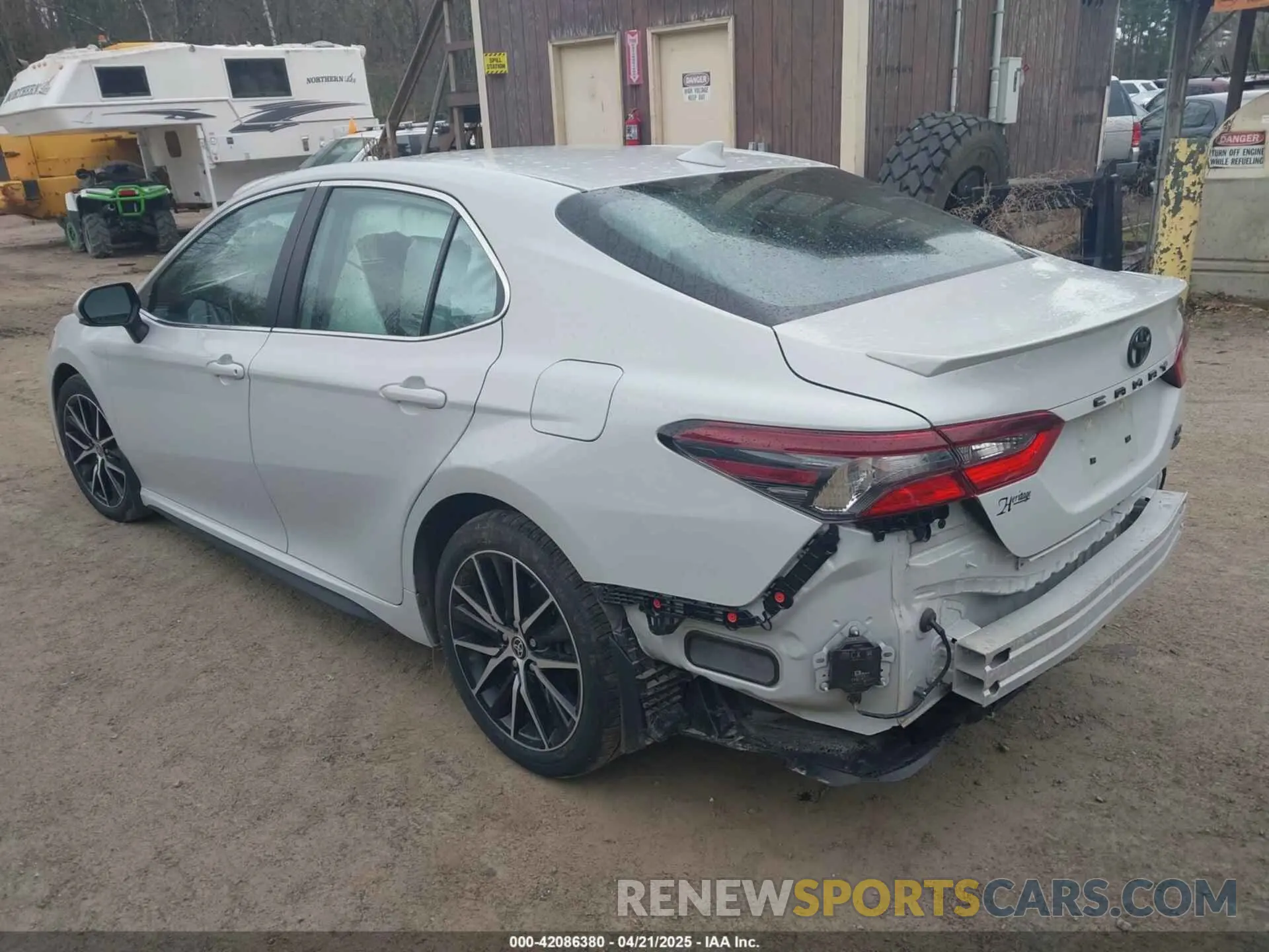 3 Photograph of a damaged car 4T1G11BK2PU103919 TOYOTA CAMRY 2023