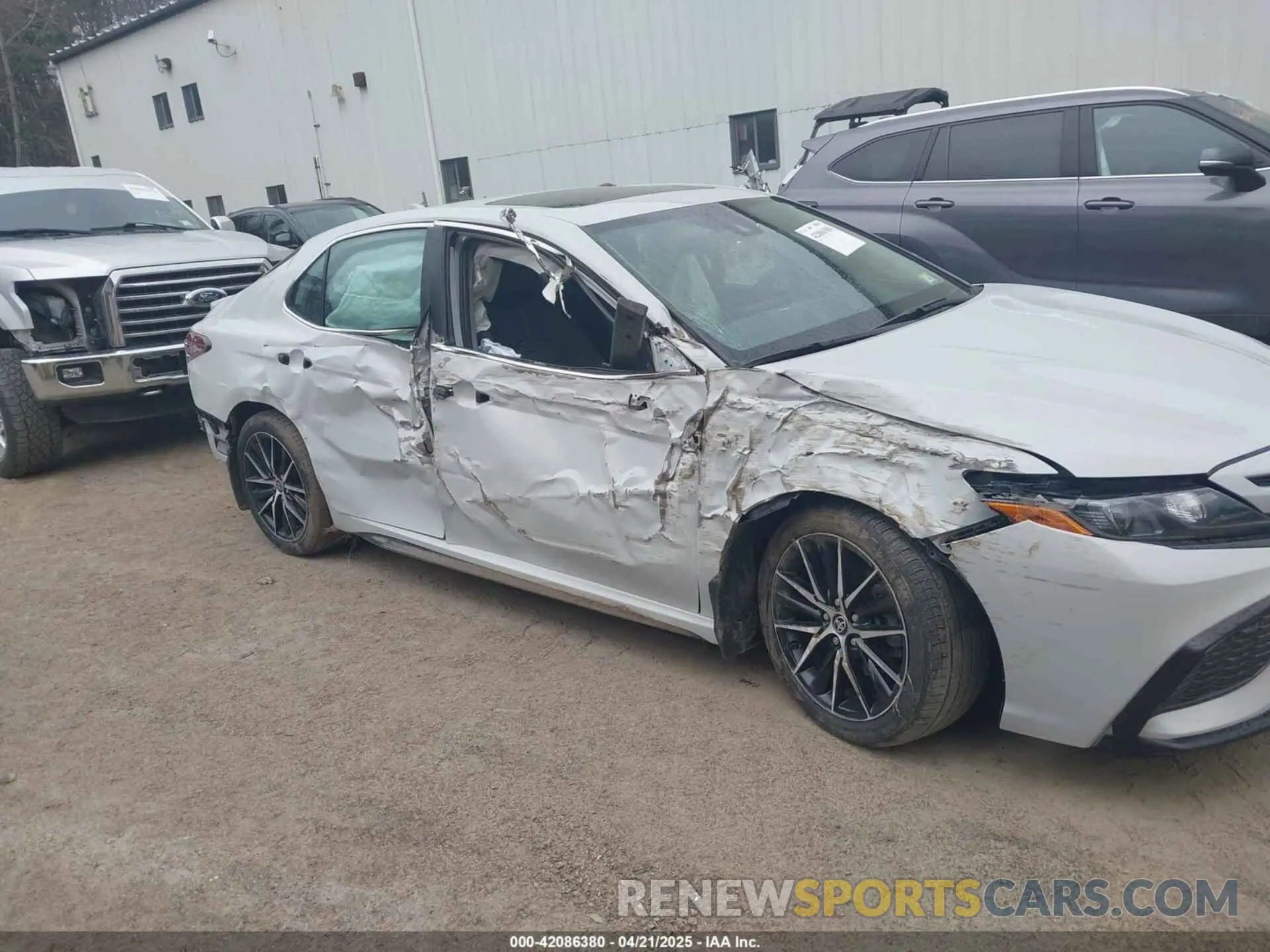 6 Photograph of a damaged car 4T1G11BK2PU103919 TOYOTA CAMRY 2023