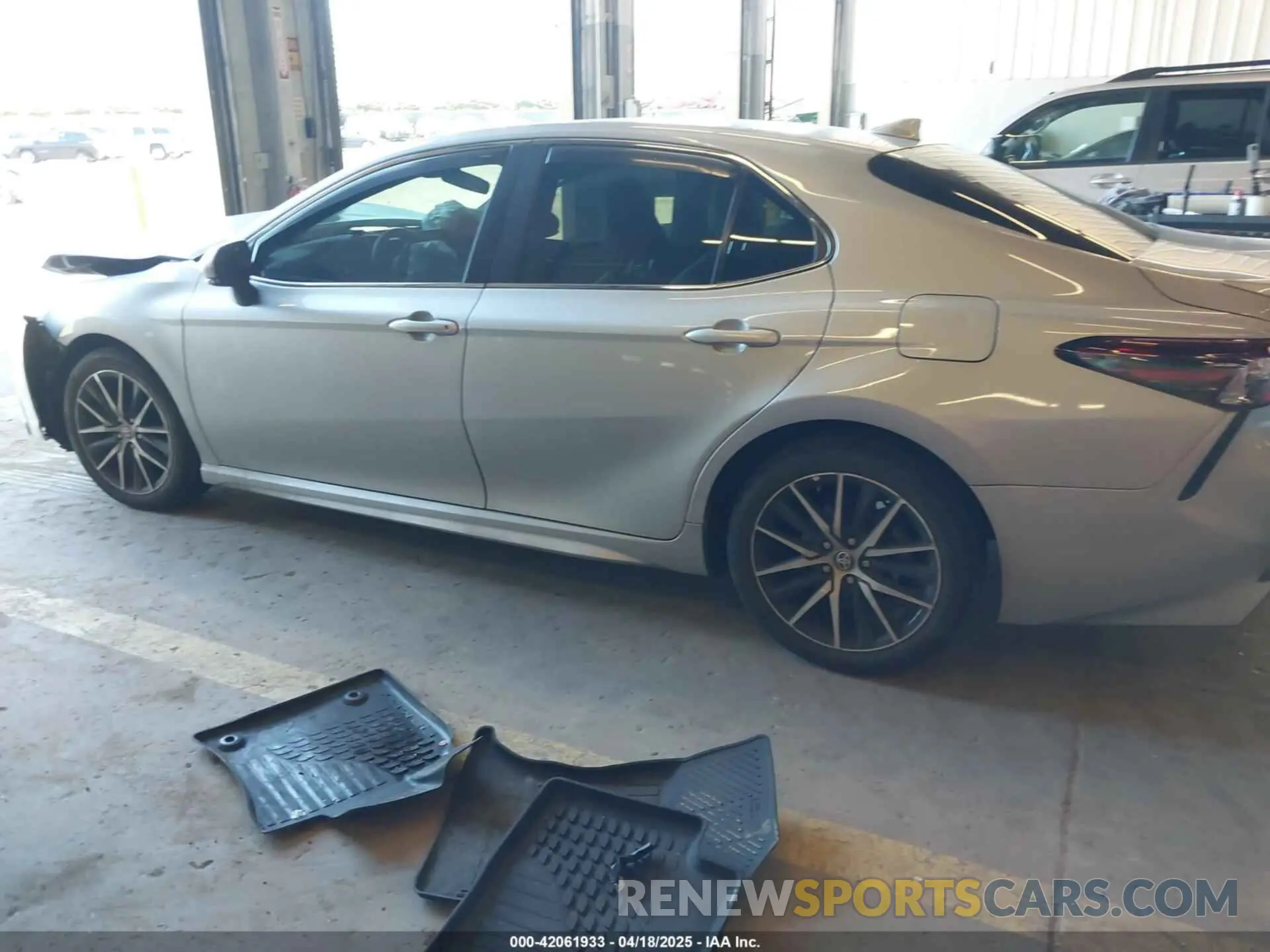 15 Photograph of a damaged car 4T1G11BK4PU093457 TOYOTA CAMRY 2023