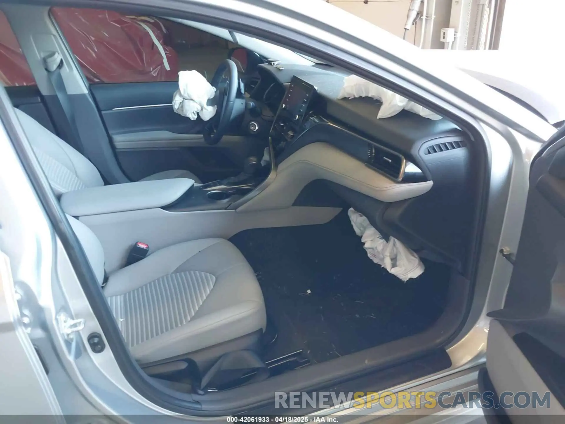 5 Photograph of a damaged car 4T1G11BK4PU093457 TOYOTA CAMRY 2023