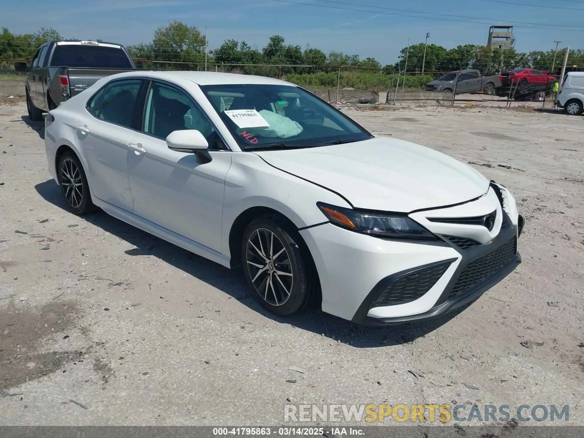 1 Photograph of a damaged car 4T1G11BK7PU097308 TOYOTA CAMRY 2023