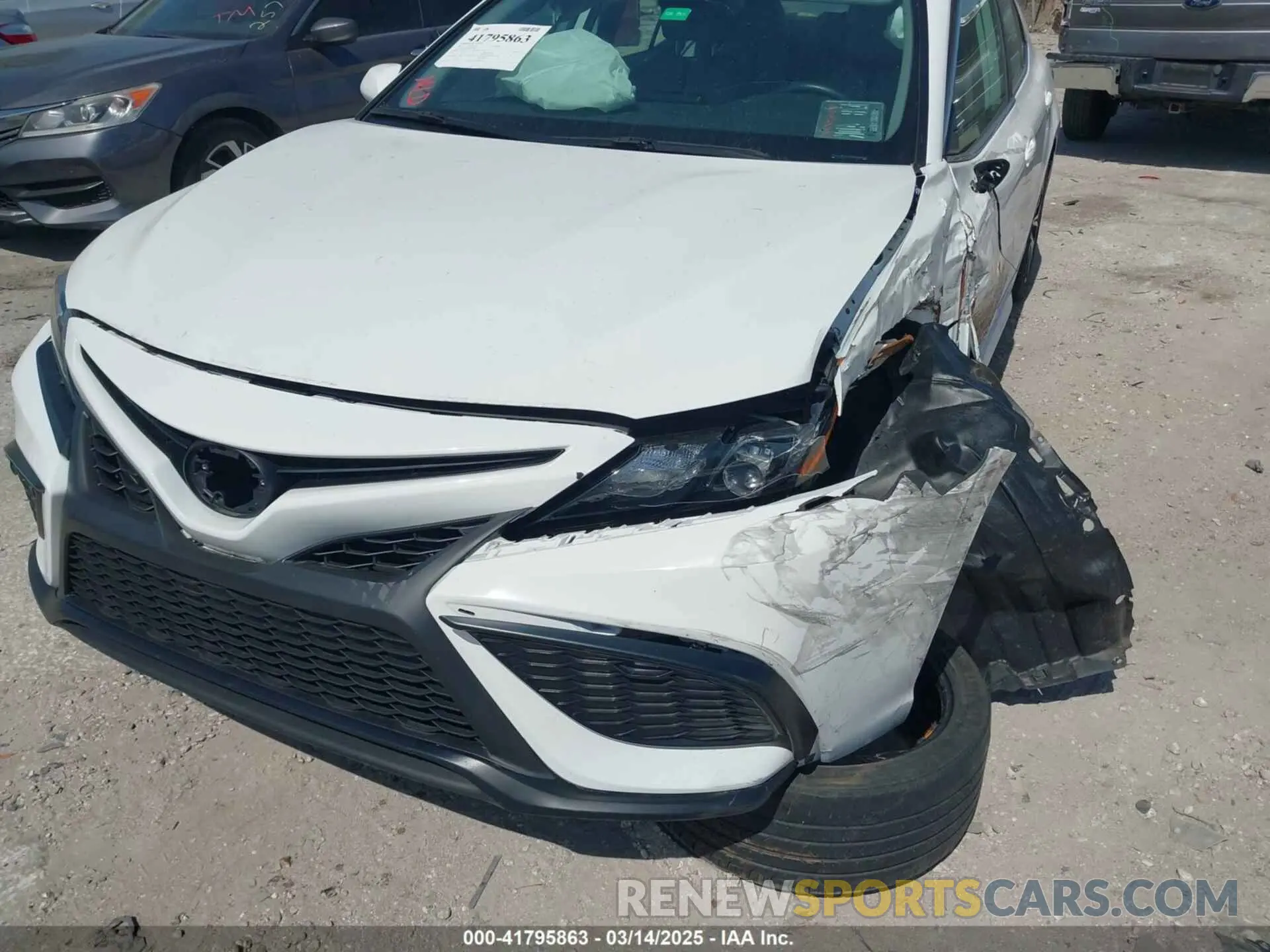 17 Photograph of a damaged car 4T1G11BK7PU097308 TOYOTA CAMRY 2023