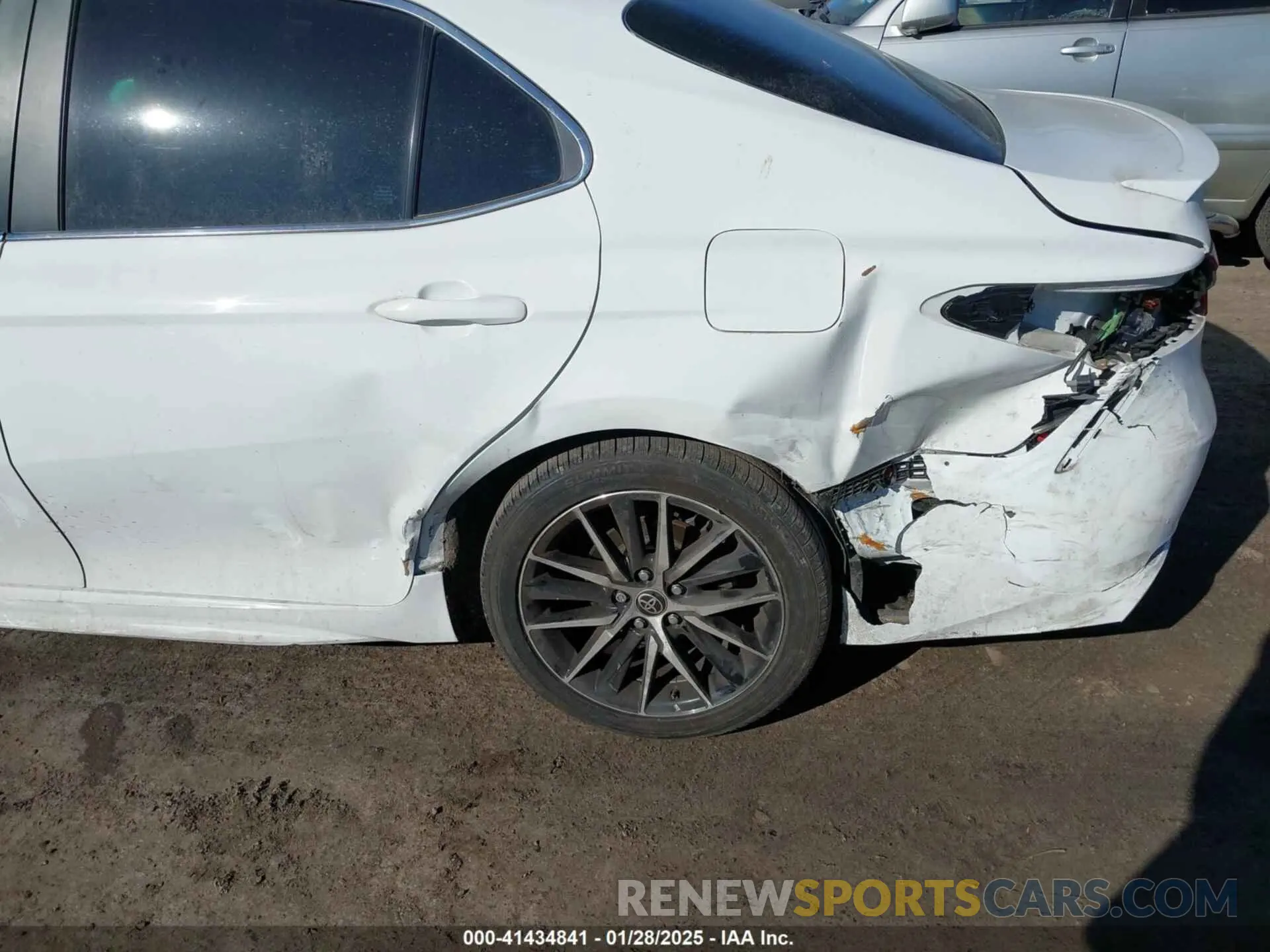 18 Photograph of a damaged car 4T1G11BK8PU084759 TOYOTA CAMRY 2023