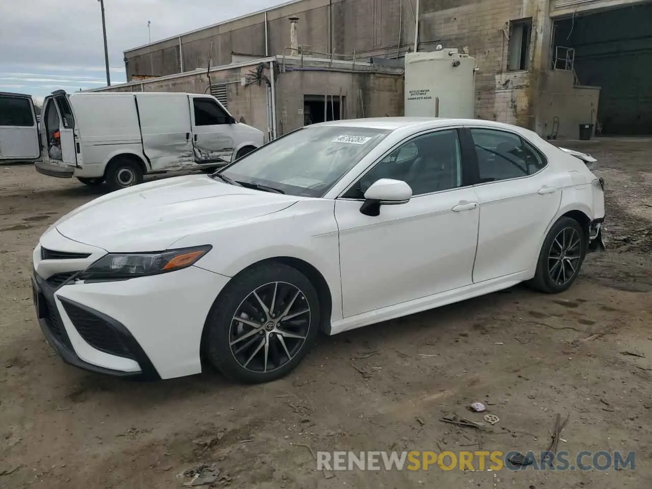1 Photograph of a damaged car 4T1G11BK8PU098645 TOYOTA CAMRY 2023