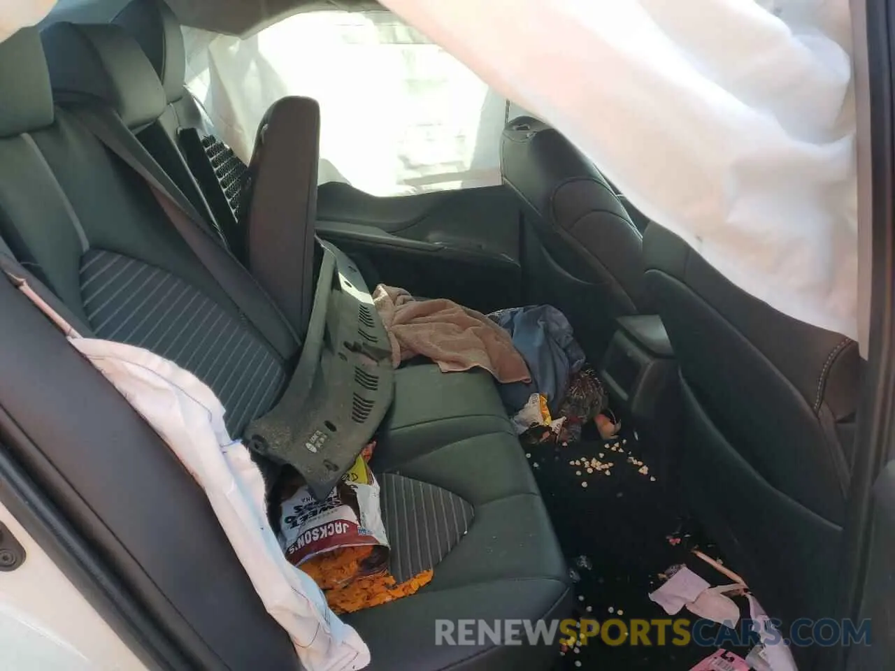 11 Photograph of a damaged car 4T1G11BK8PU106517 TOYOTA CAMRY 2023