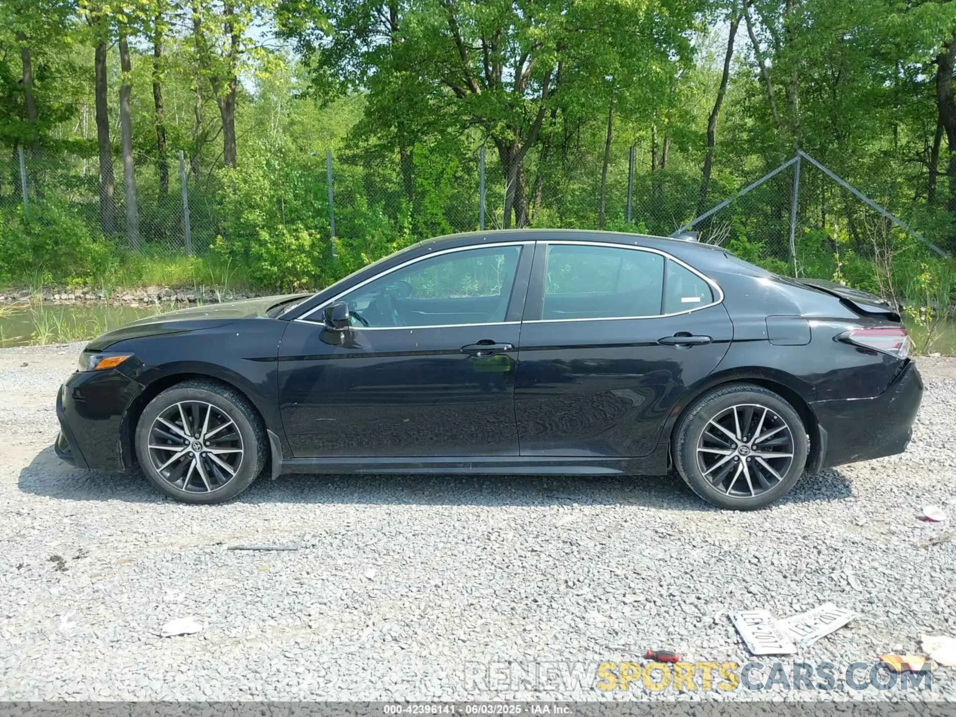 14 Photograph of a damaged car 4T1G11BKXPU101092 TOYOTA CAMRY 2023