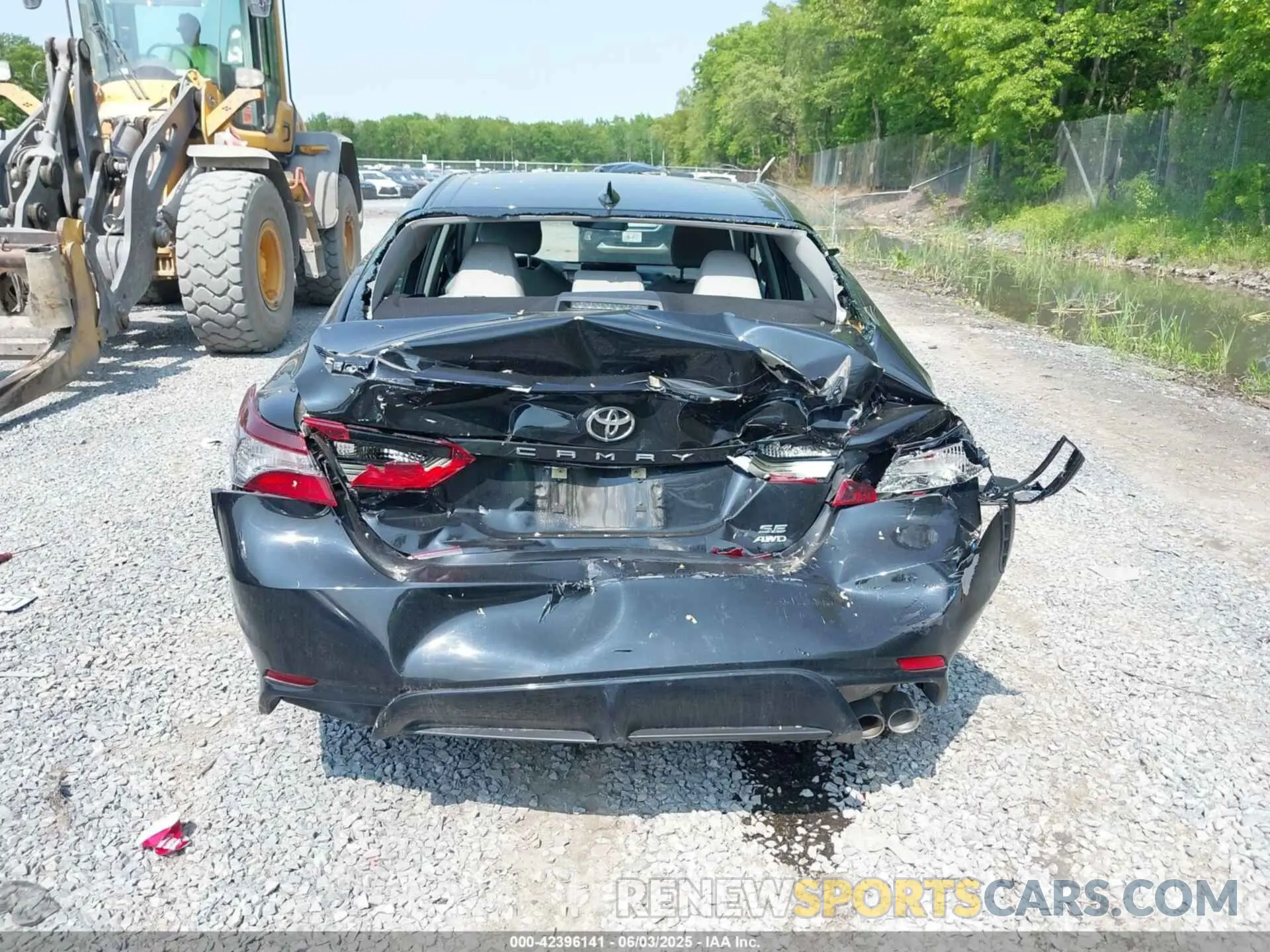 16 Photograph of a damaged car 4T1G11BKXPU101092 TOYOTA CAMRY 2023