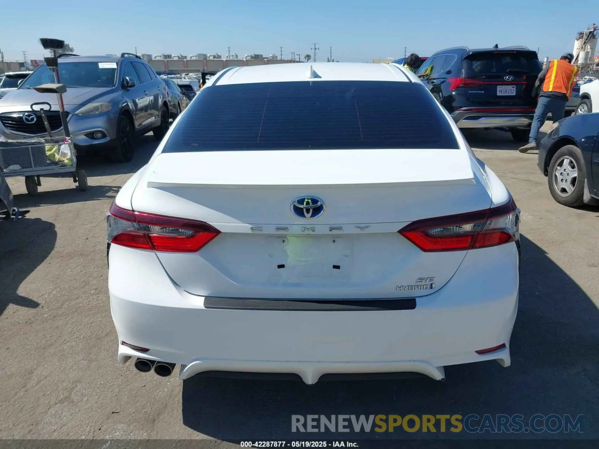 15 Photograph of a damaged car 4T1G31AK0PU616419 TOYOTA CAMRY 2023