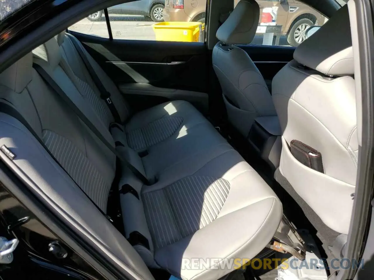 10 Photograph of a damaged car 4T1G31AK2PU048805 TOYOTA CAMRY 2023