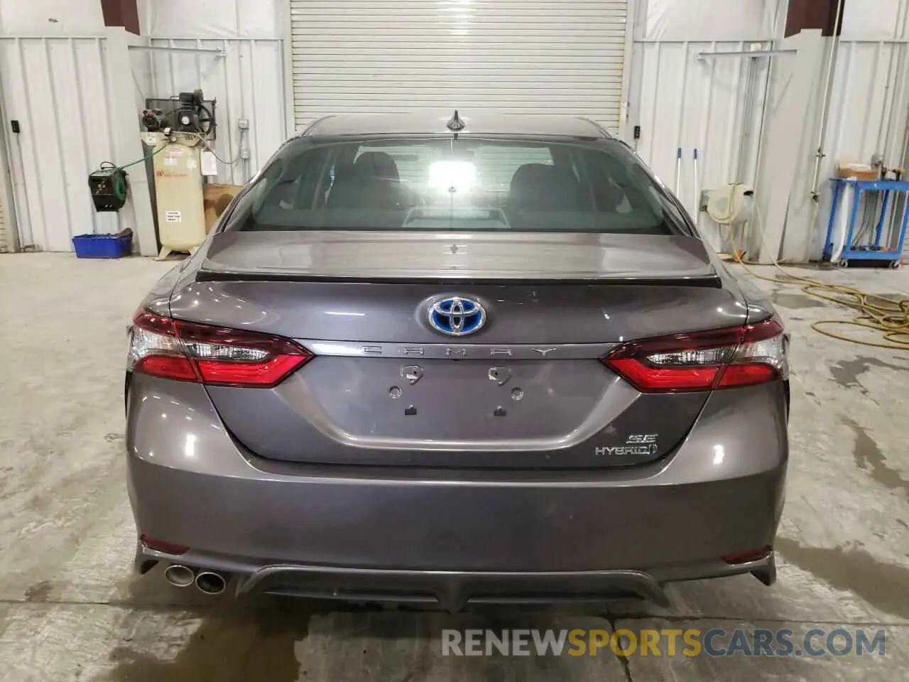 6 Photograph of a damaged car 4T1G31AK2PU602229 TOYOTA CAMRY 2023