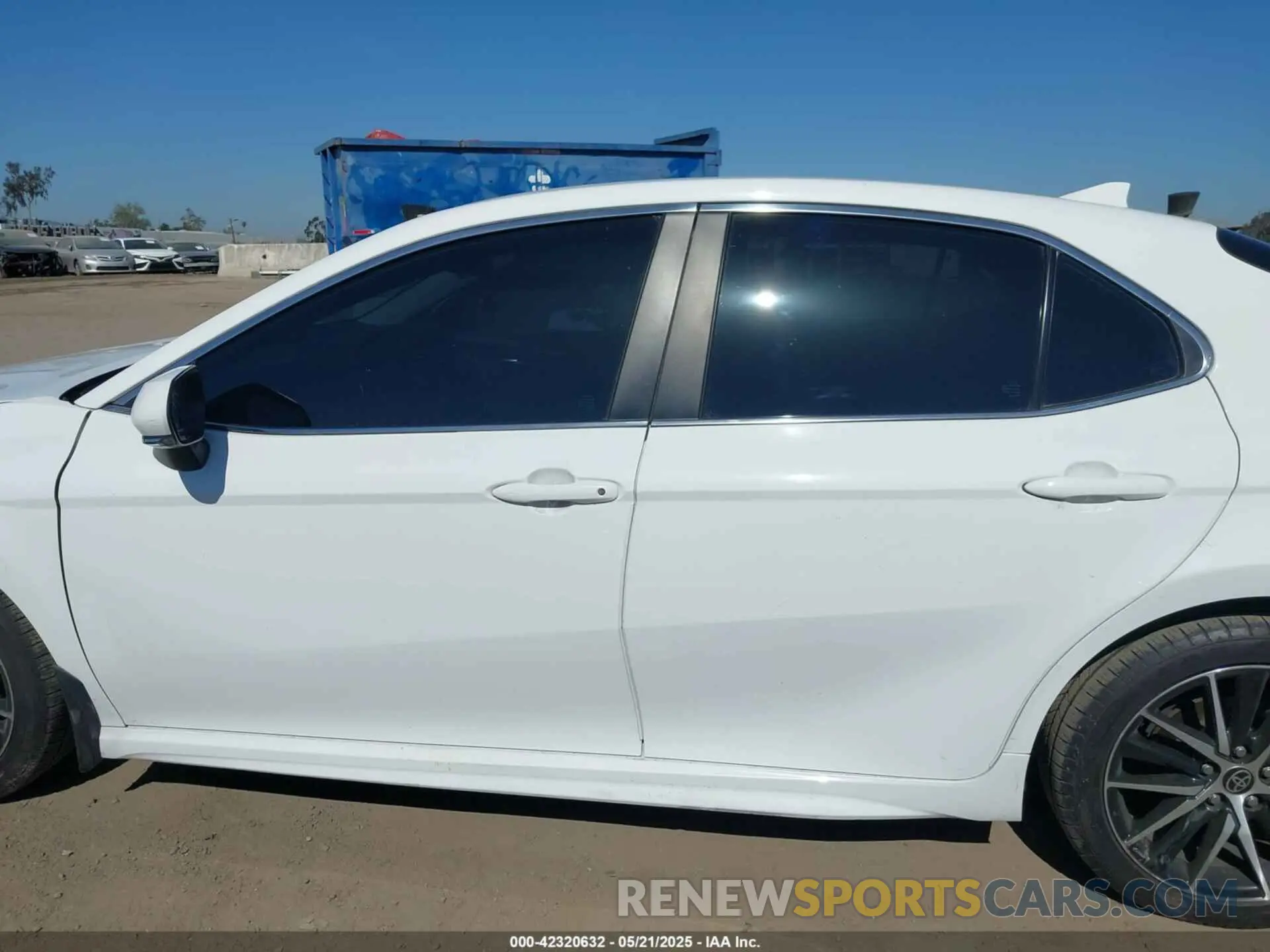 14 Photograph of a damaged car 4T1G31AK3PU606614 TOYOTA CAMRY 2023